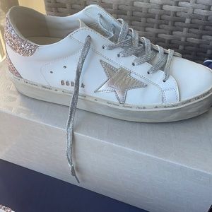 NEW!!! With box GOLDEN GOOSE